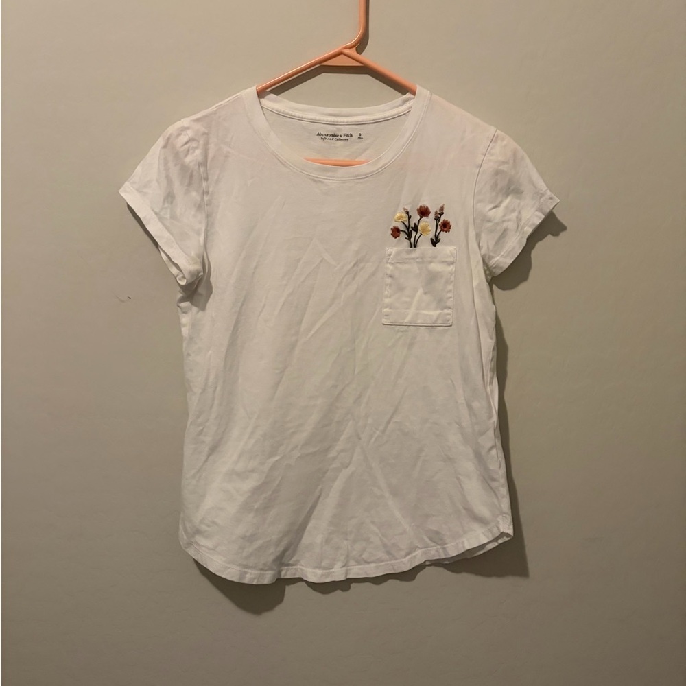 Abercrombie and Fitch White Pocket Tee with Embroidered Floral Detail